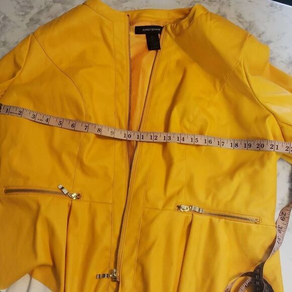 Ashley Stewart Yellow Jacket Size 18 - Picture 7 of 10